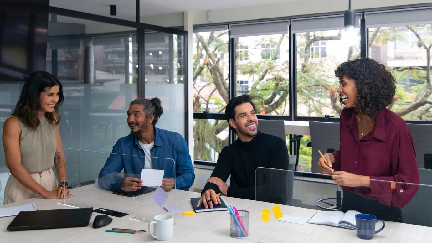 Geschäftsleute hispanischer Herkunft im mittleren Alter